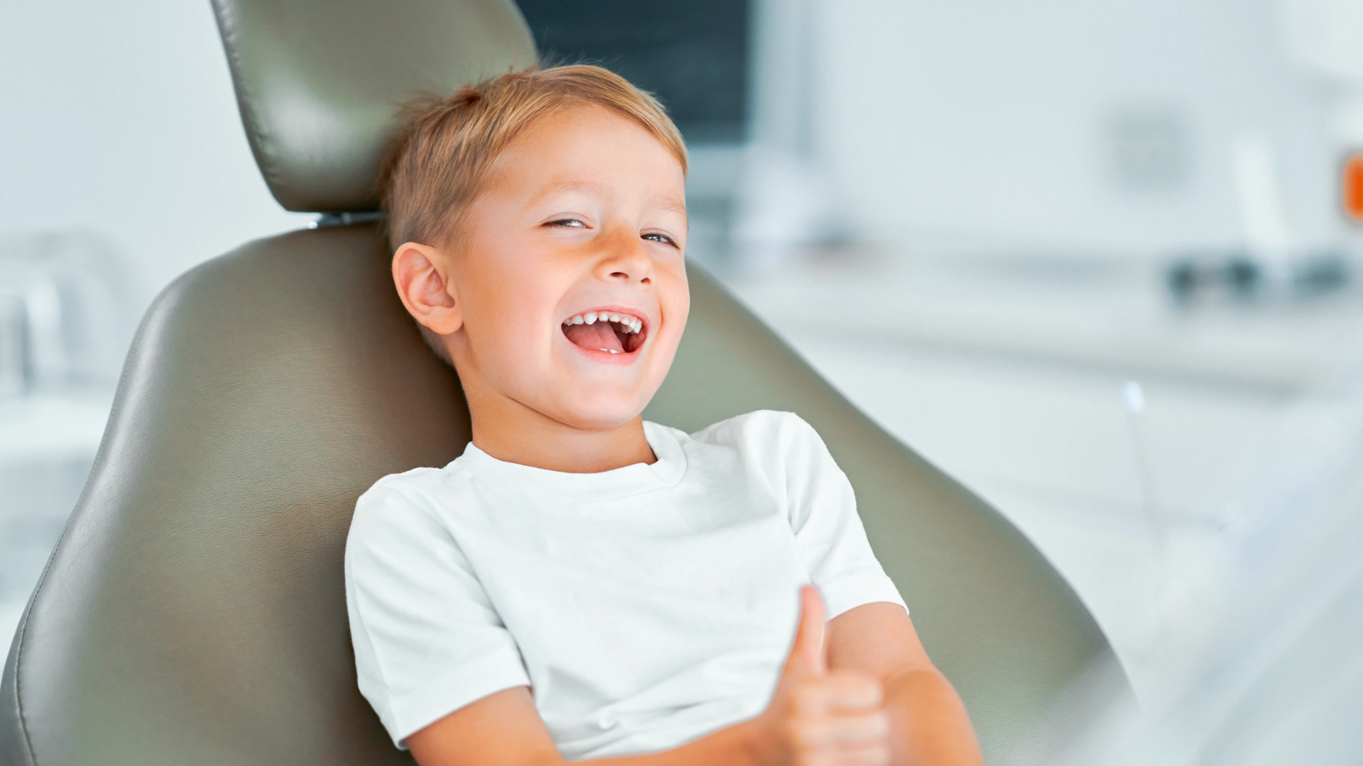 Os erros mais comuns na higiene oral (e como evitá-los)